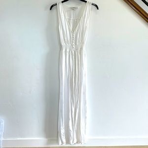 FORVER 21 white dress. Size S